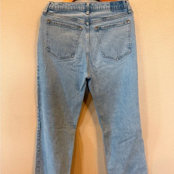 Abercrombie & Fitch Women's Light Blue Straight Leg Jeans - Picture 3 of 3